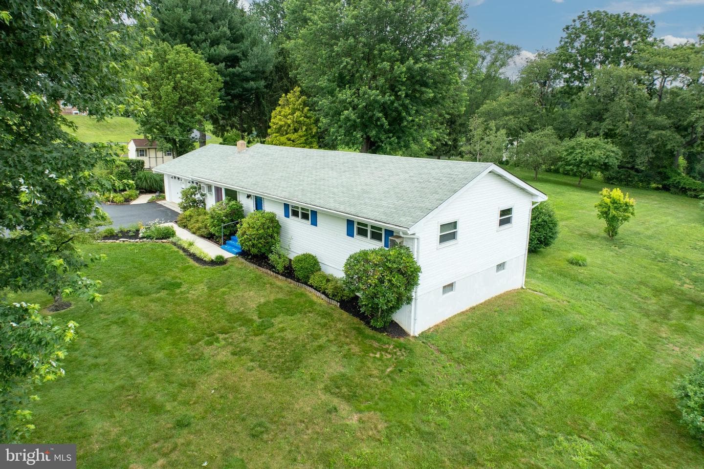 1526 Walton Drive photo 8