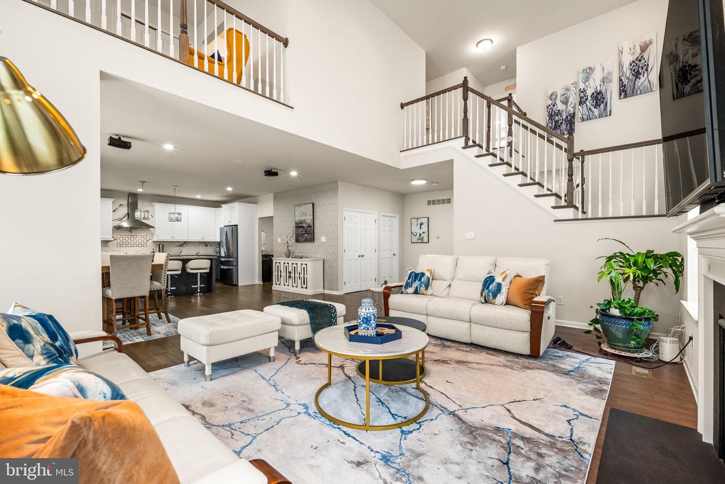 713 Houston Street photo 4
