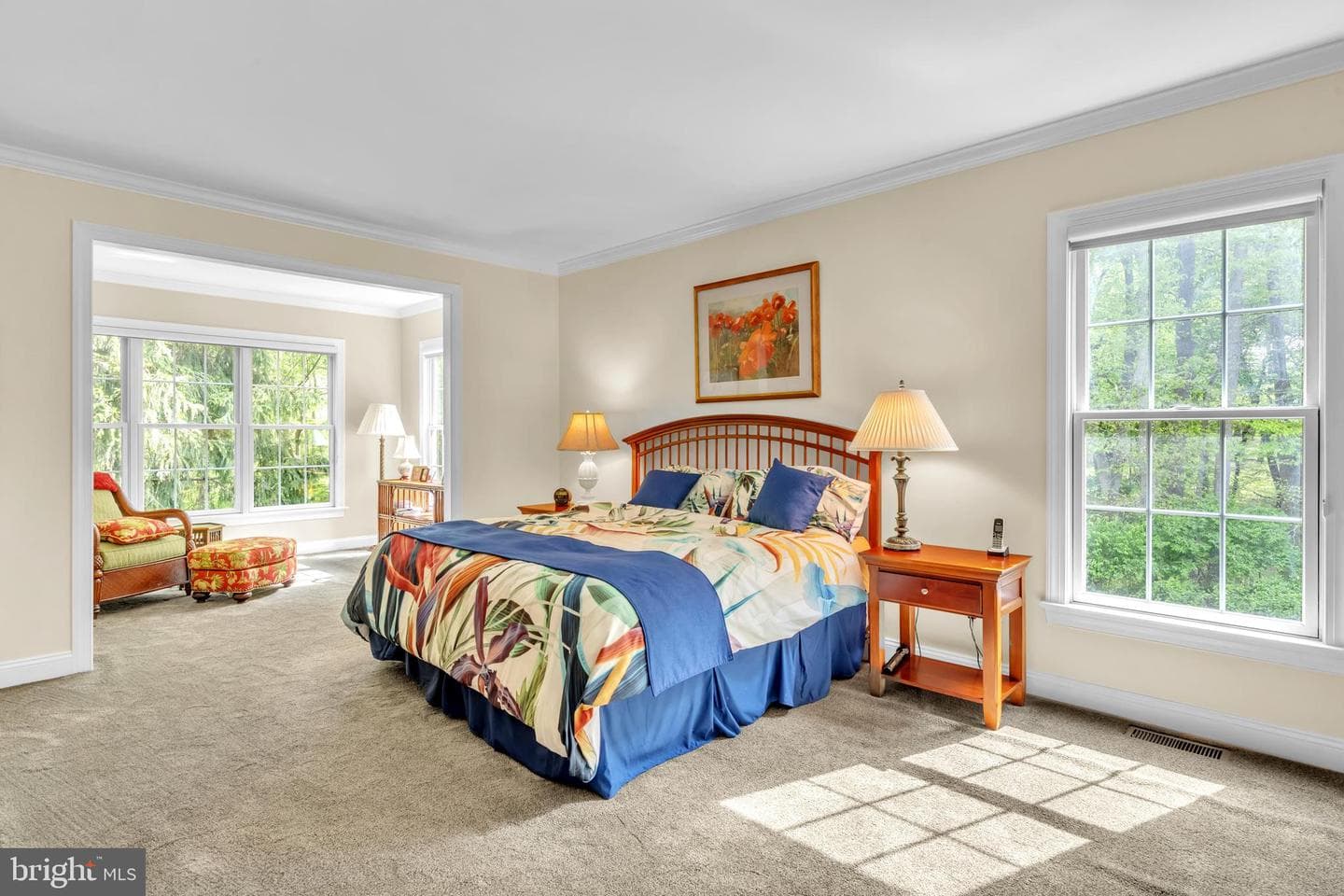 318 Hyde Park Road photo 18