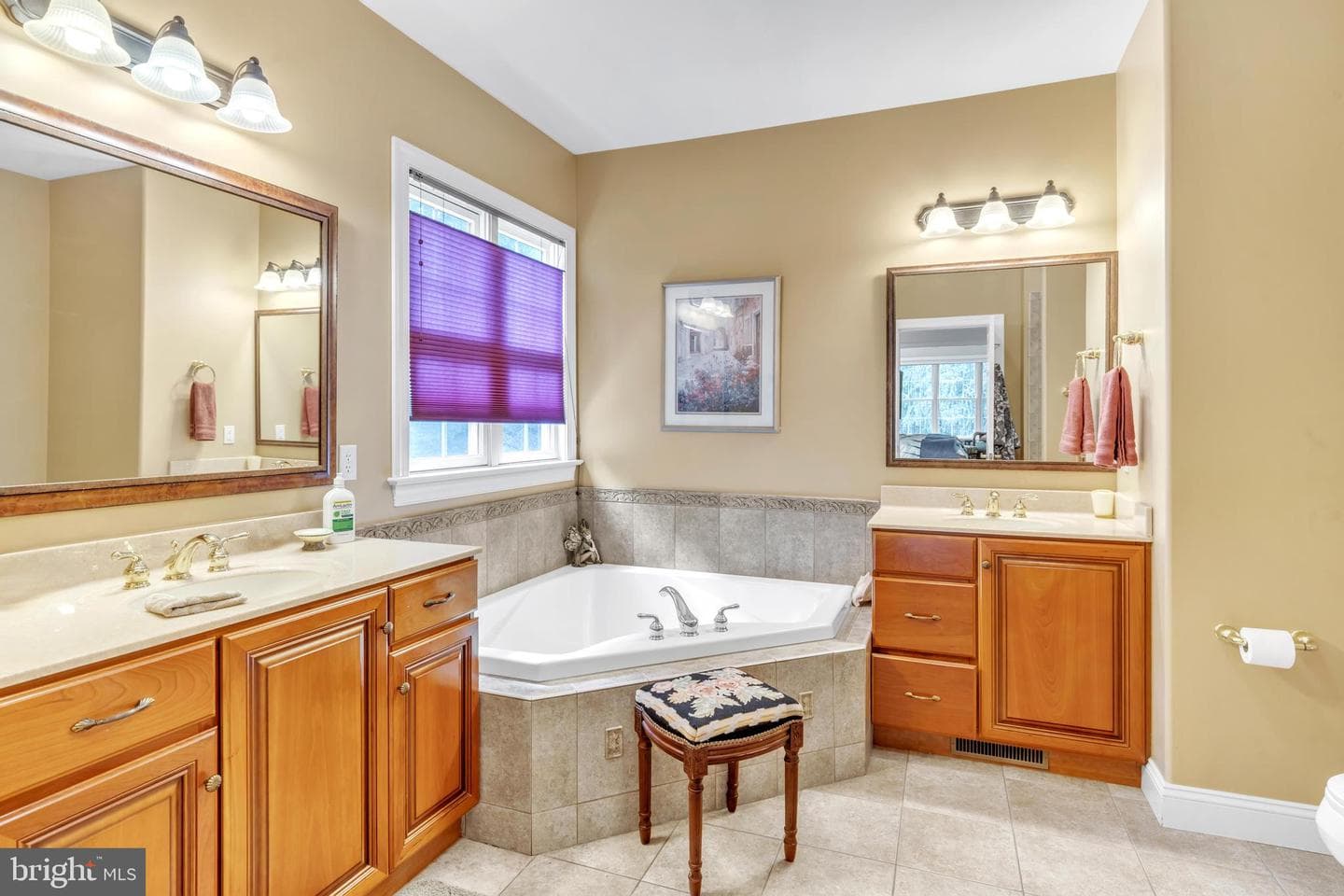 318 Hyde Park Road photo 20