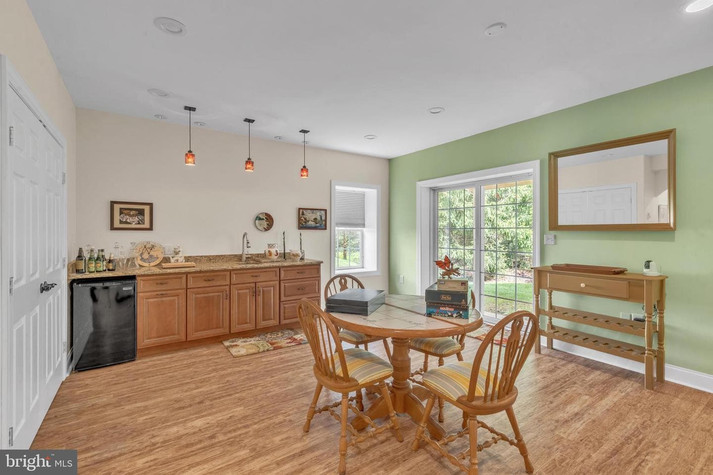 318 Hyde Park Road photo 23