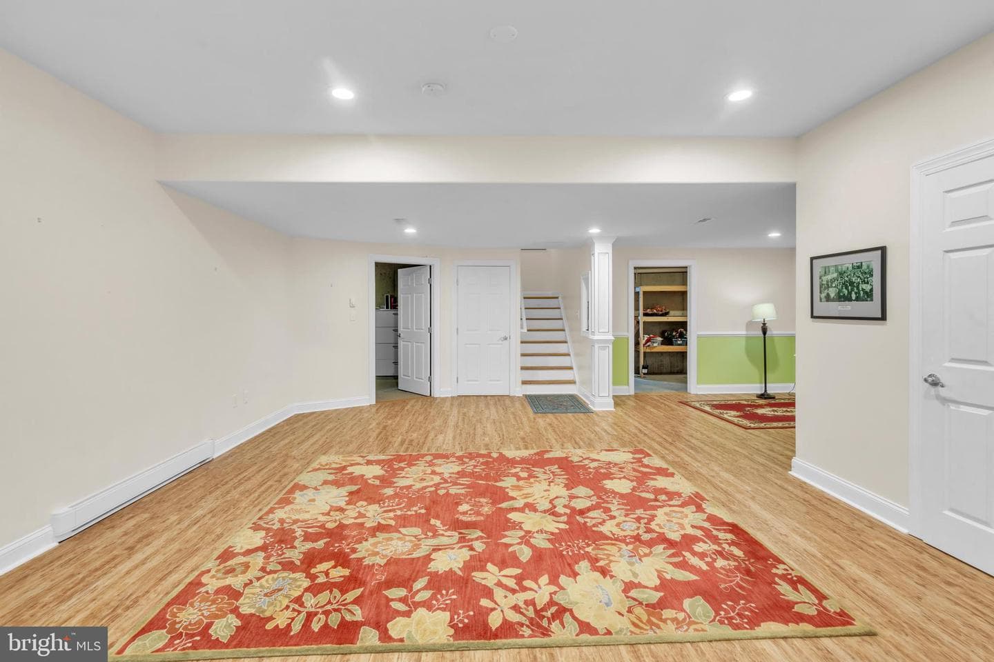 318 Hyde Park Road photo 26