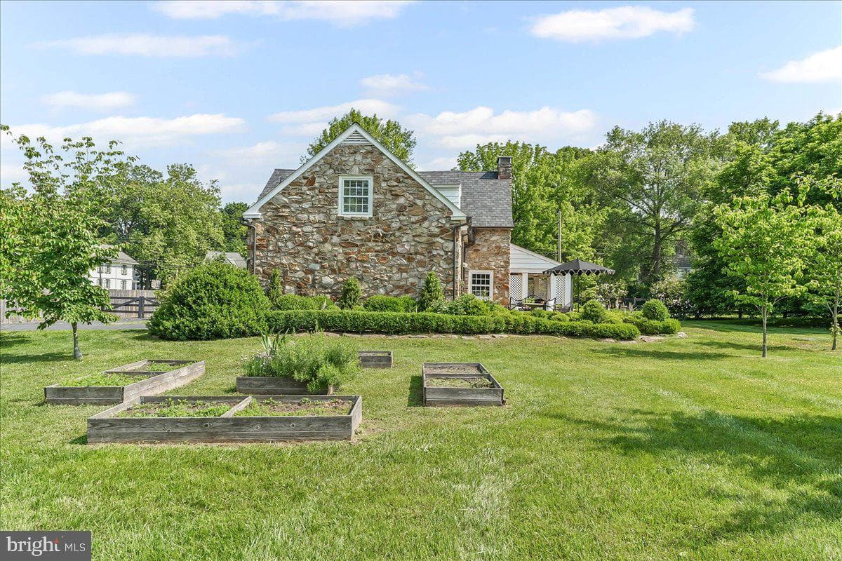 2700 Strasburg Road photo 15