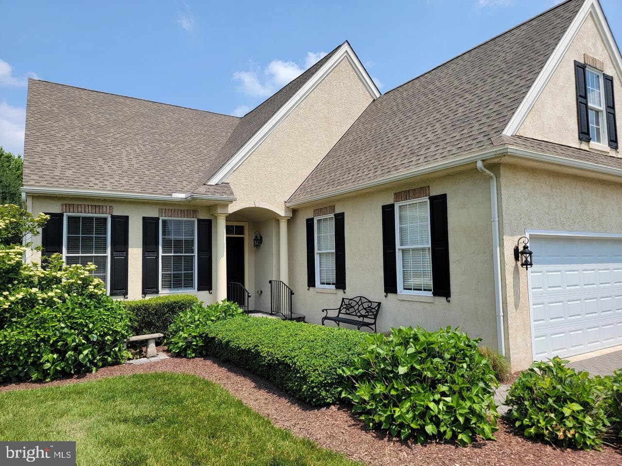 339 Carlisle Drive photo 1