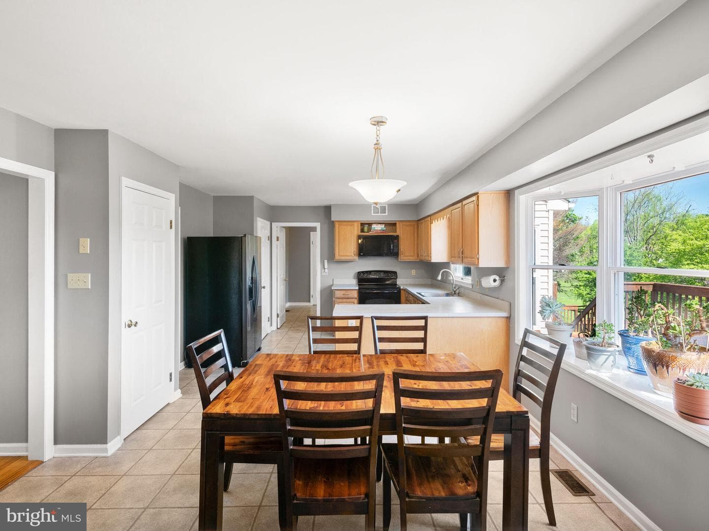 102 Noble Drive photo 24