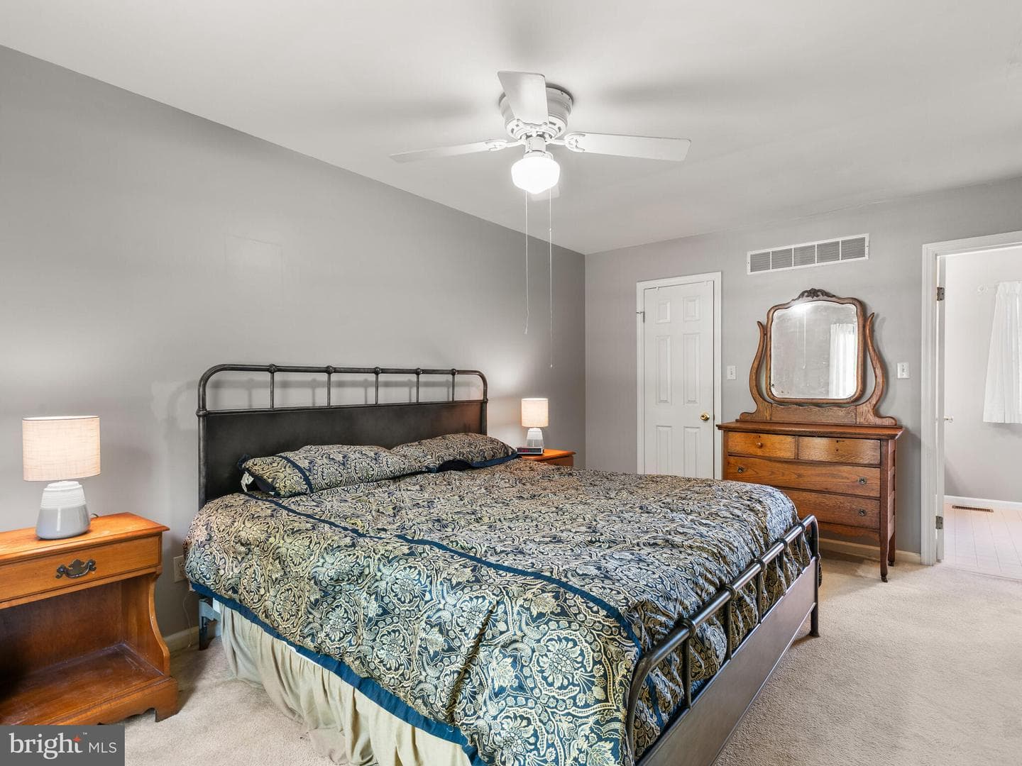 102 Noble Drive photo 34