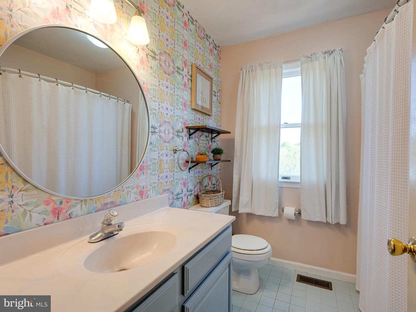 102 Noble Drive photo 41