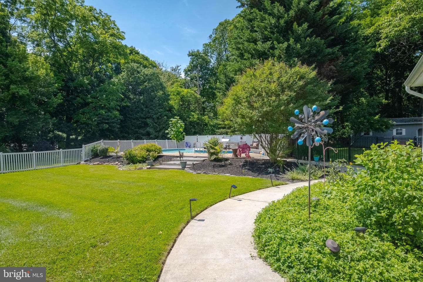 113 Elkview Road photo 69
