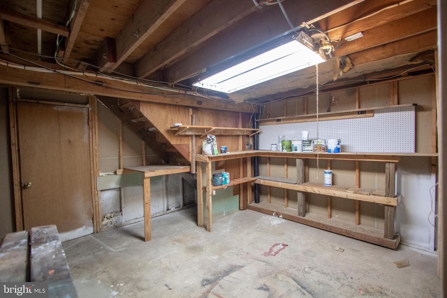 1298 E Kings Highway photo 39