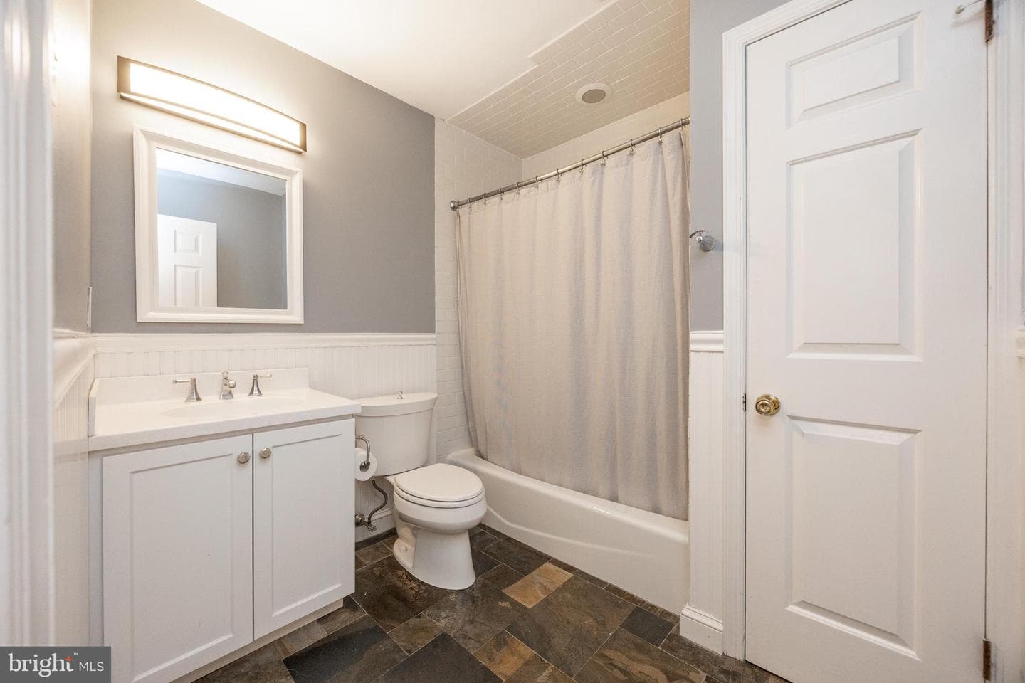 1004 General Stevens Drive photo 34
