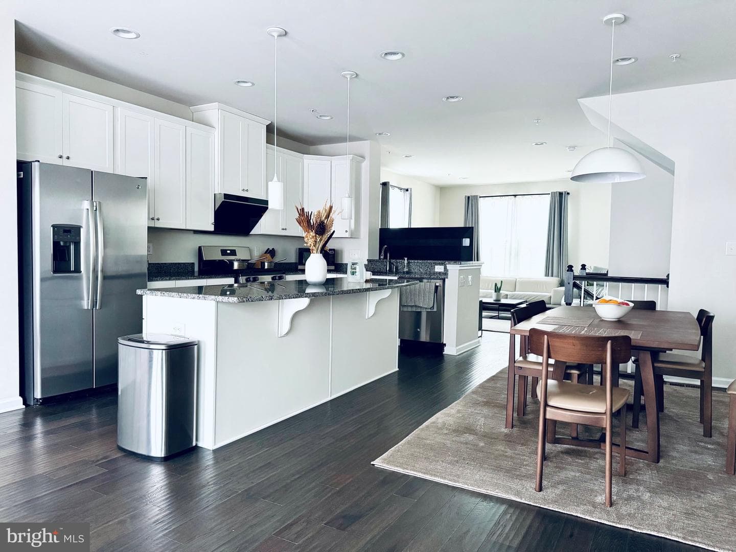 514 Sapphire Drive photo 6