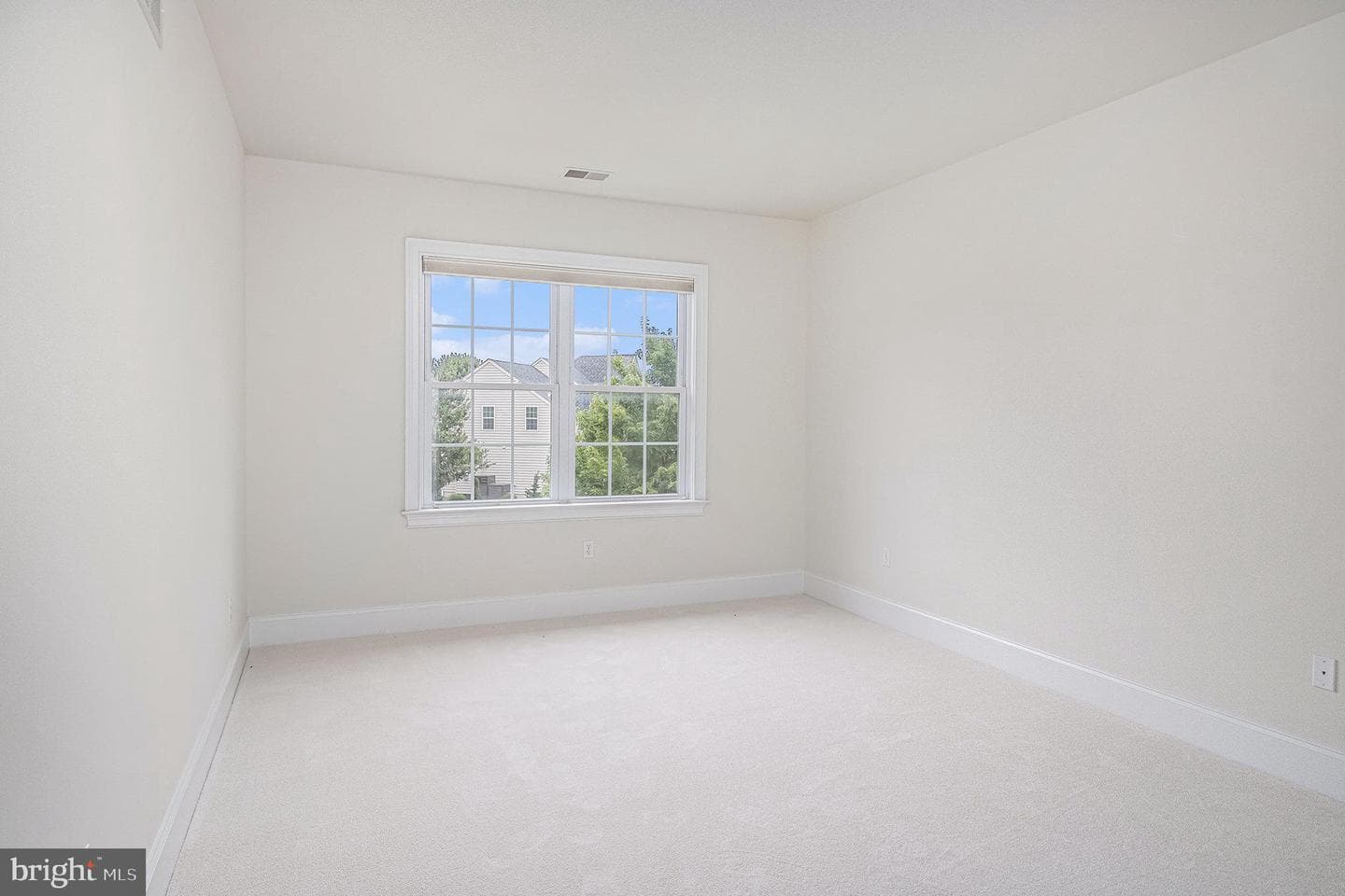 412 Thistle Drive photo 29