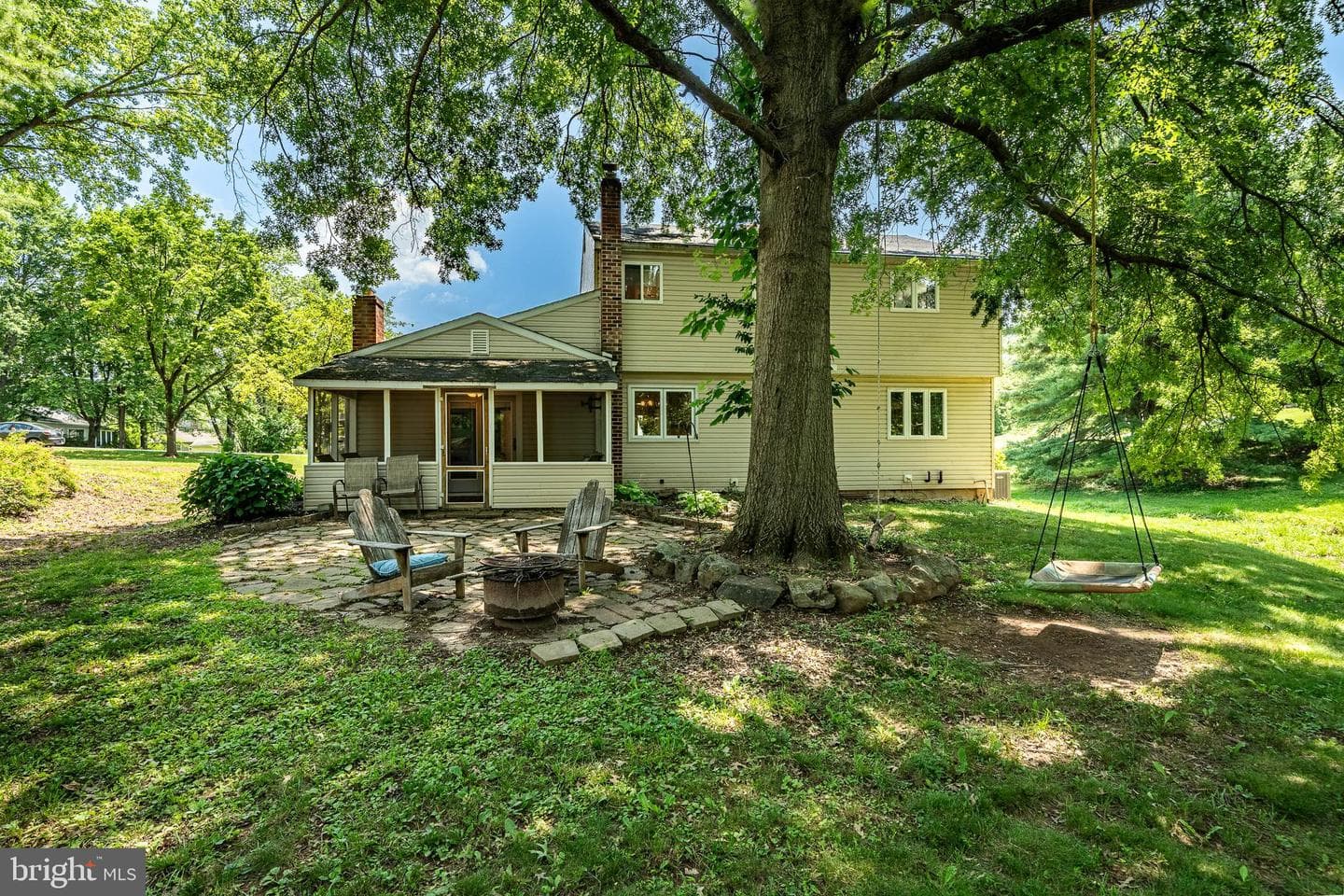 1051 Eaton Court photo 31