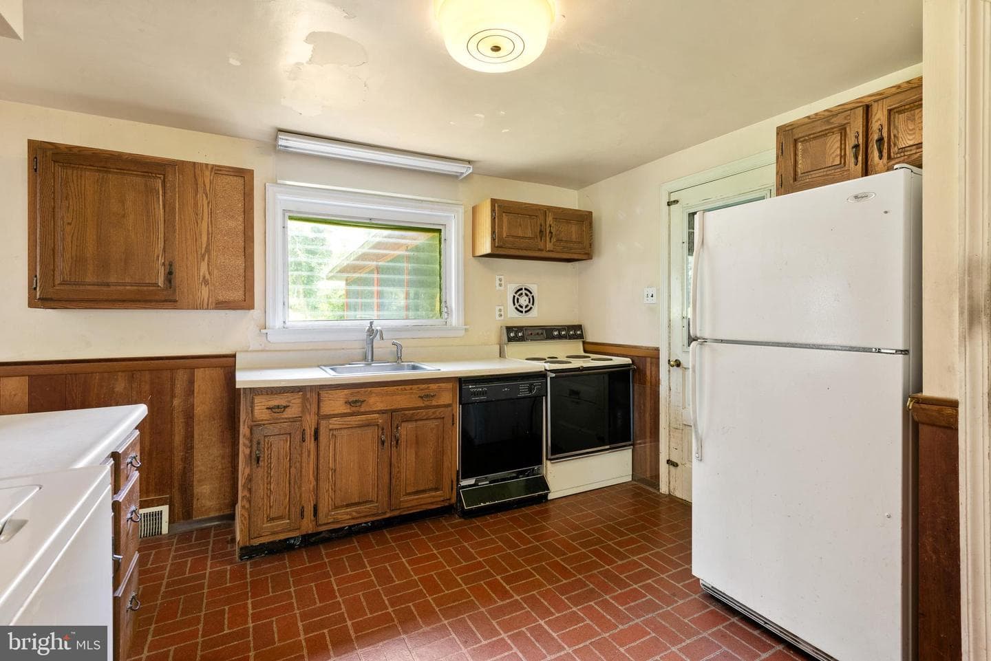 214 Sugartown Road photo 17