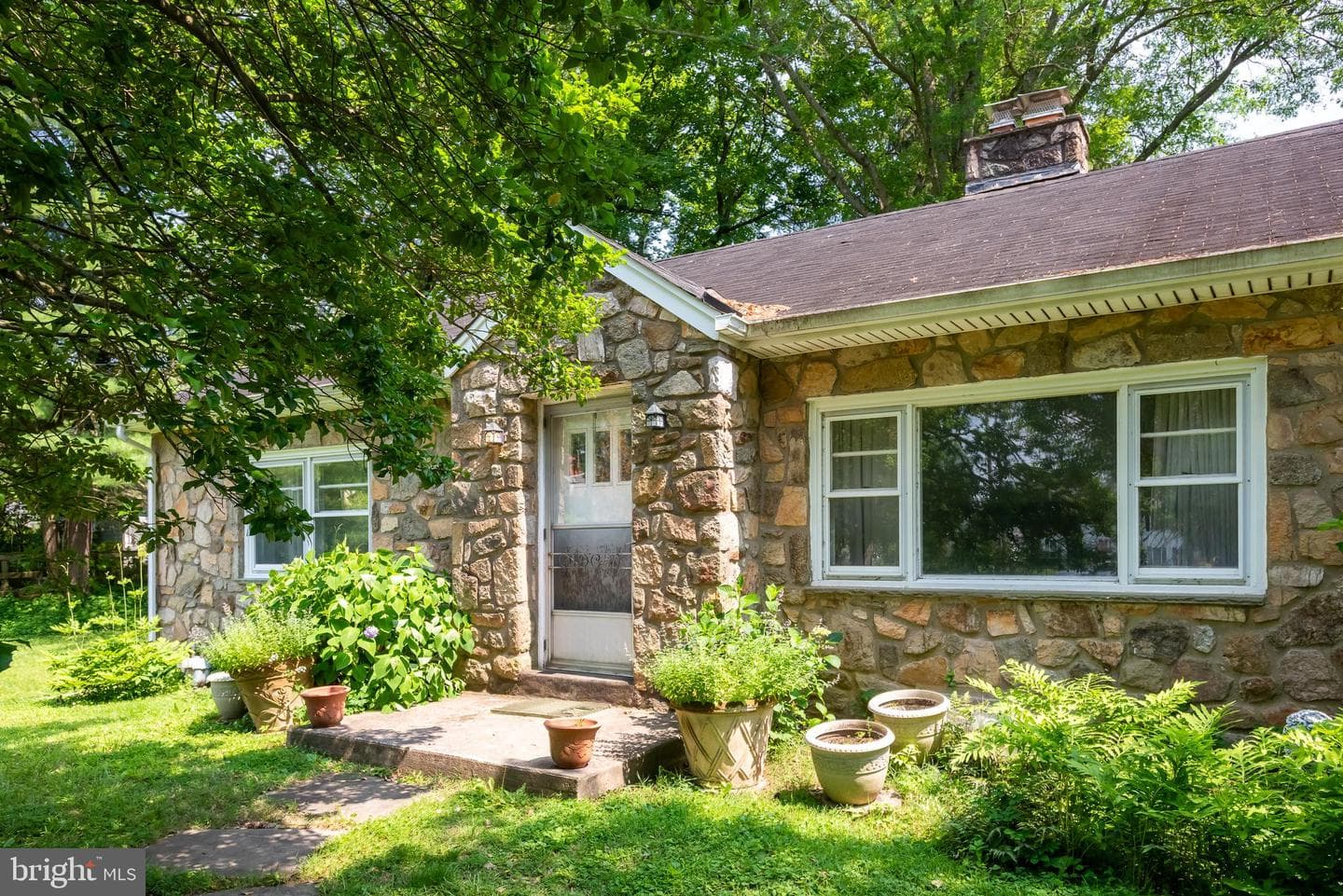 214 Sugartown Road photo 3