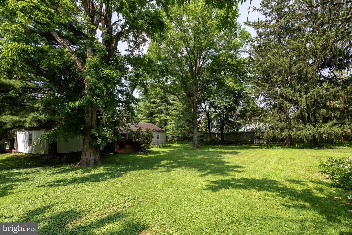 214 Sugartown Road photo 30