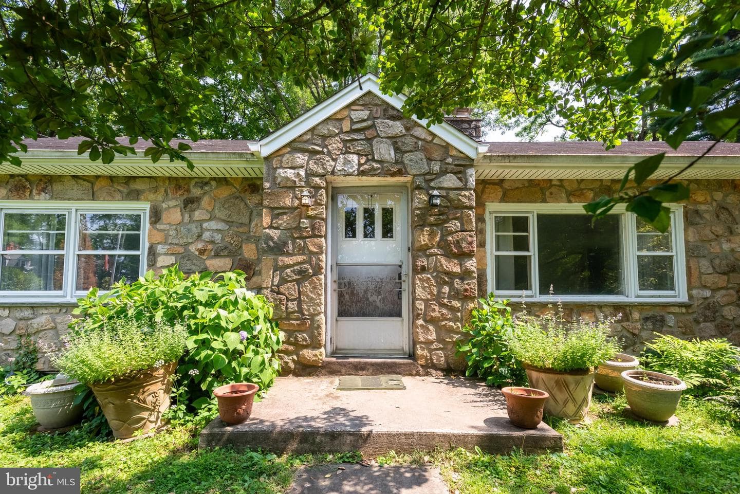 214 Sugartown Road photo 4