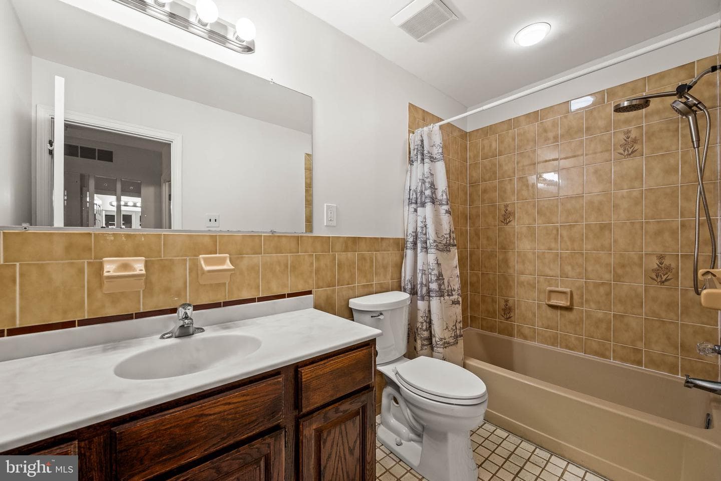 139 Putney Lane #139 photo 26
