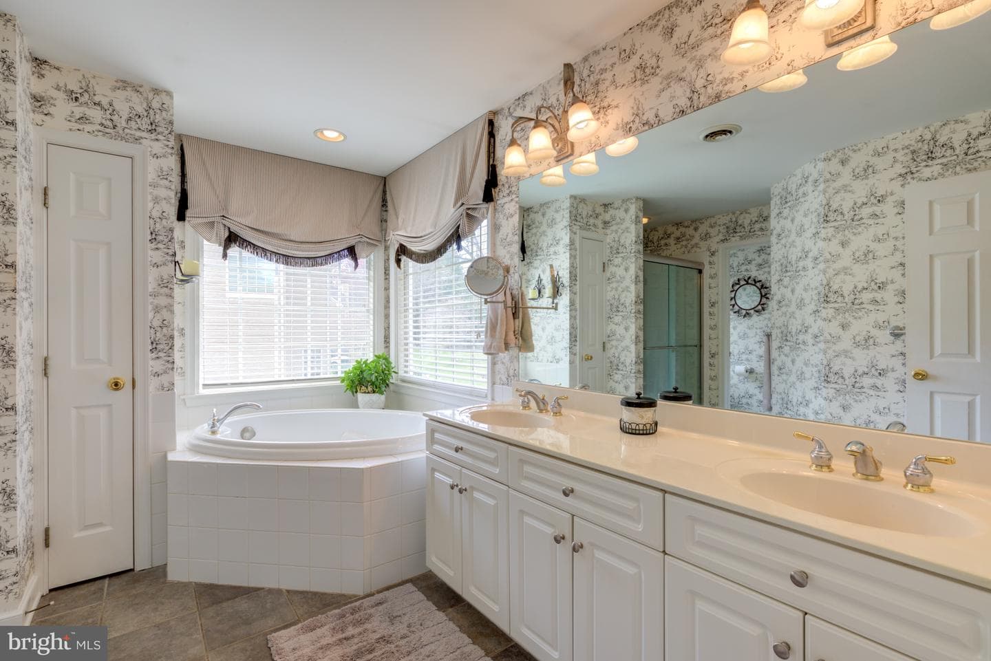 110 Saint Andrews Drive photo 31