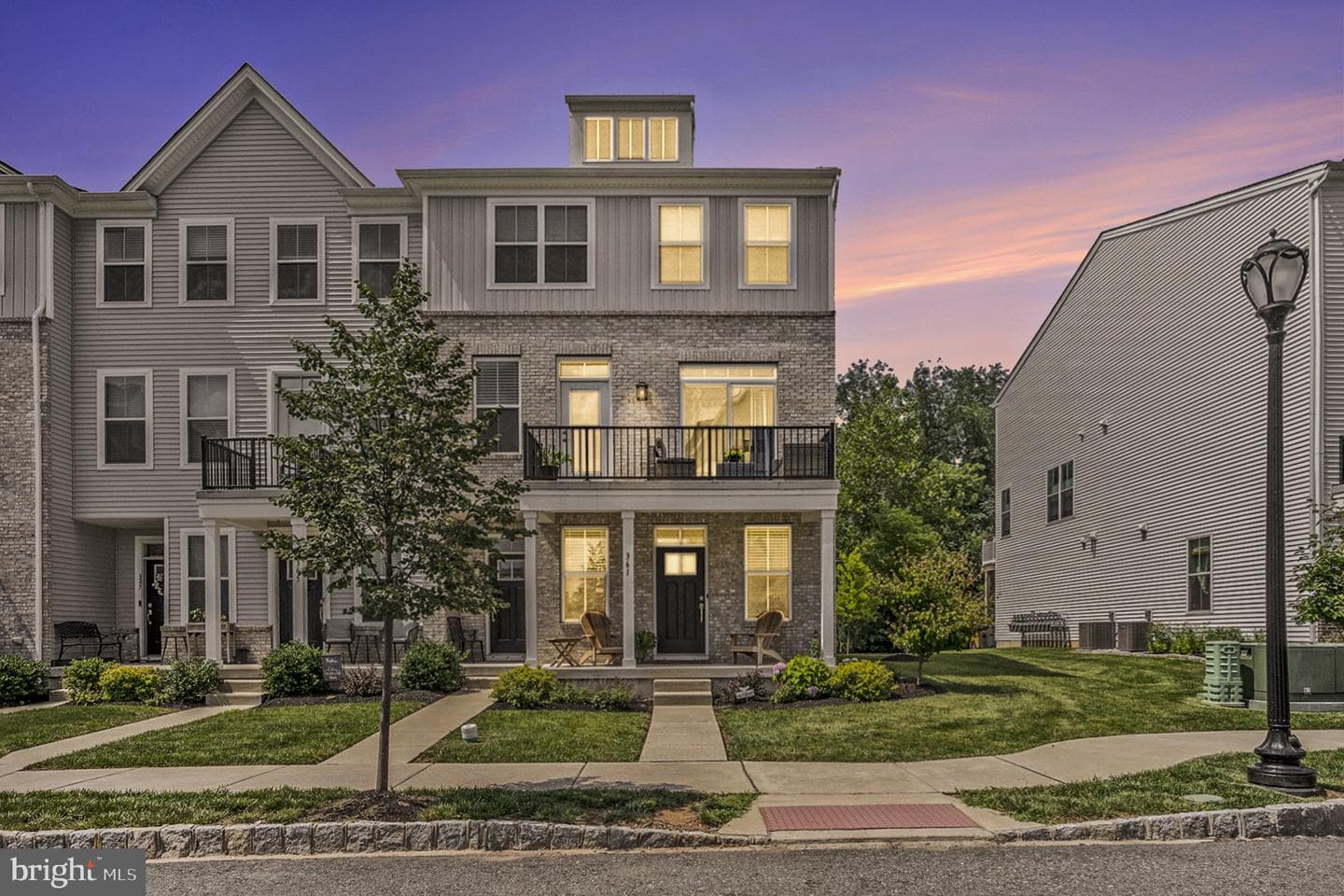 361 Foundry Street photo 1