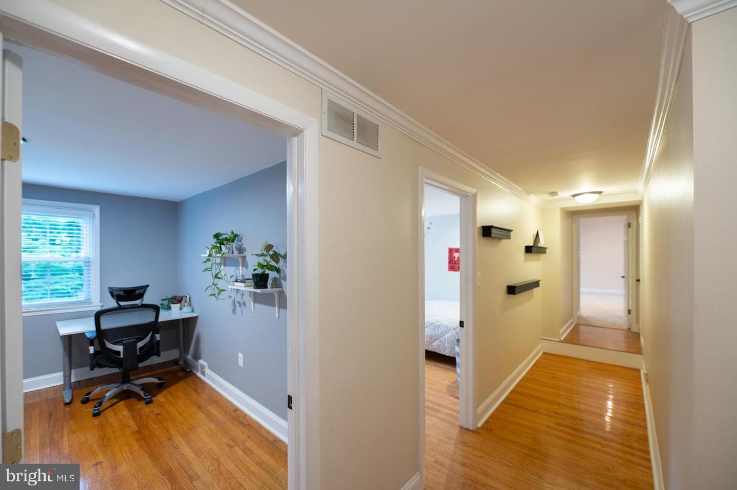 496 Black Swan Lane photo 13