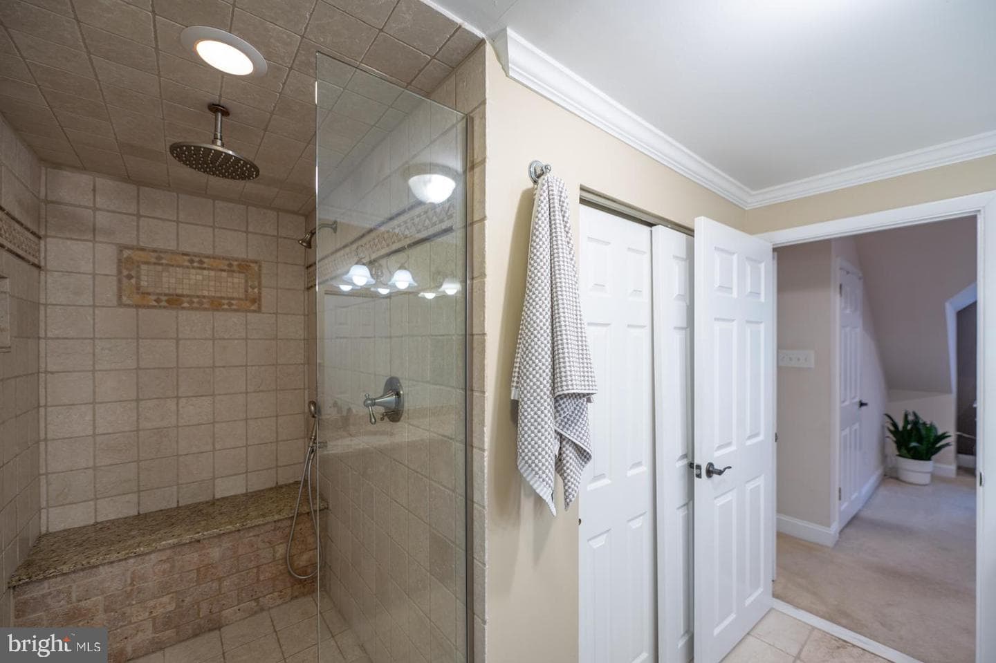 496 Black Swan Lane photo 19