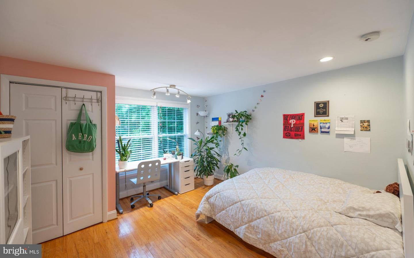 496 Black Swan Lane photo 20
