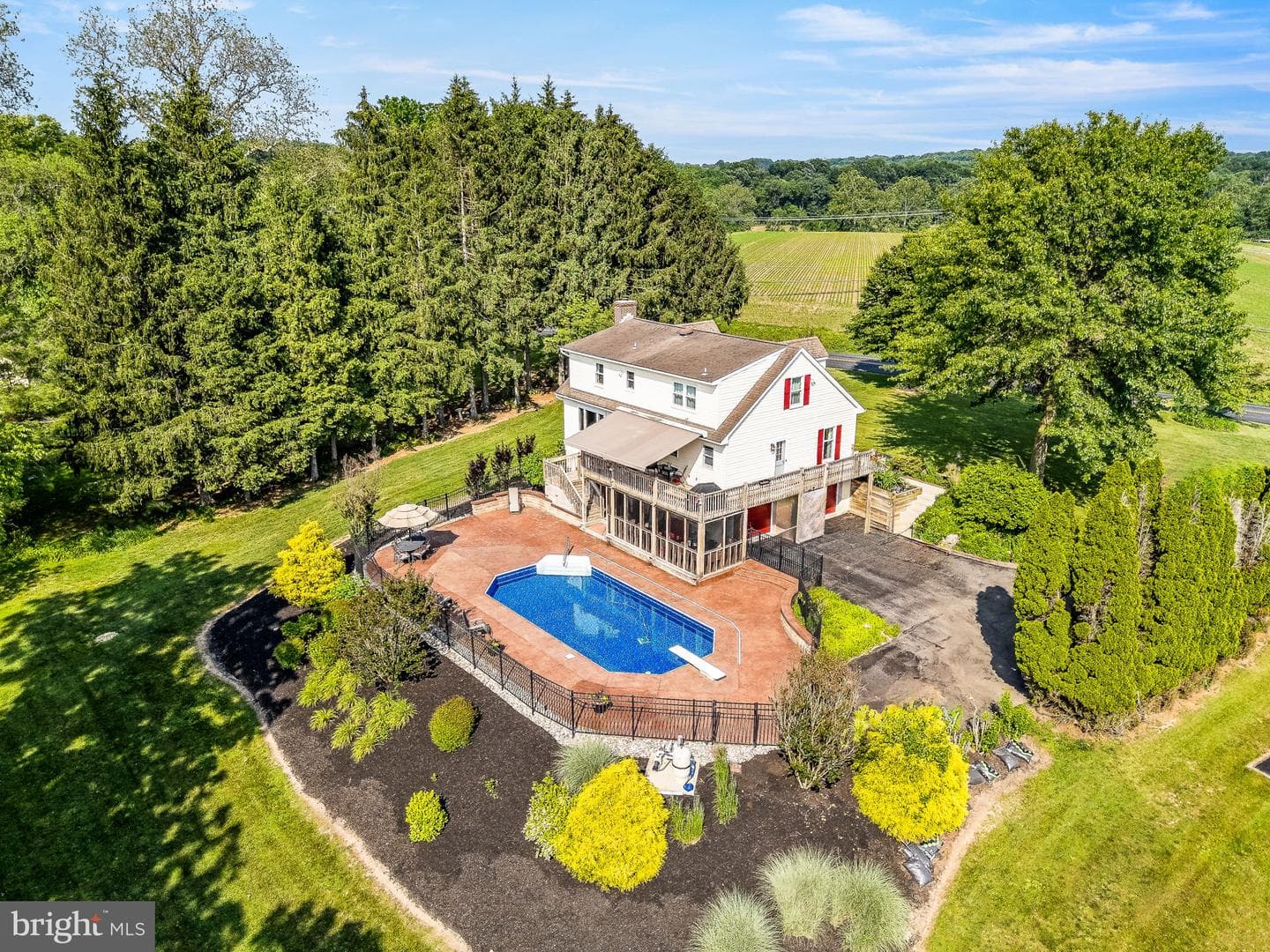 547 Lewisville Road photo 1