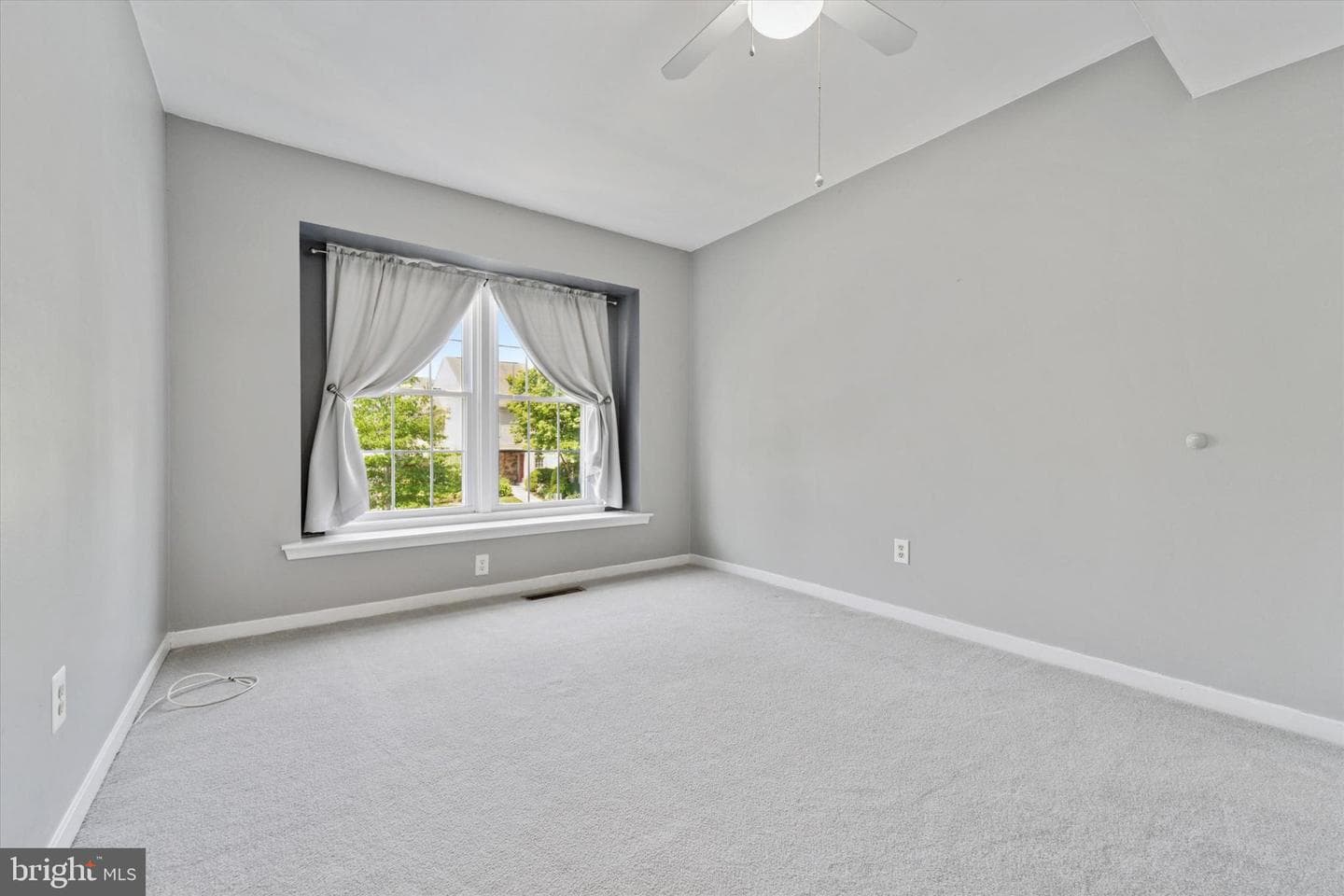 1305 Halifax Court #1305 photo 20
