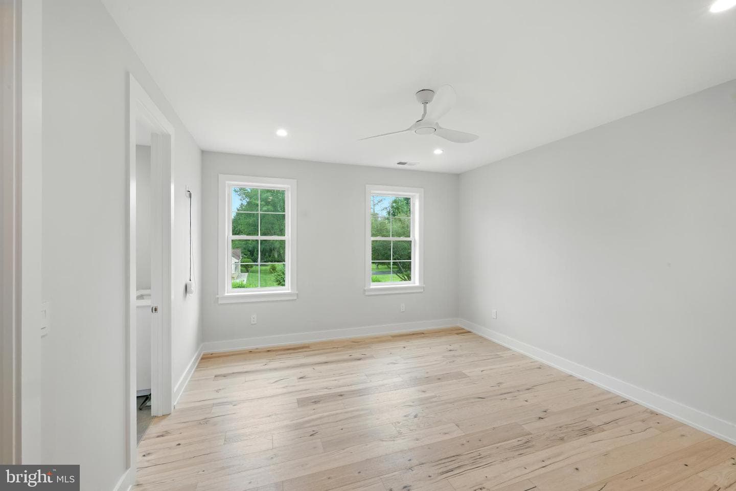 222 Hunters Lane photo 30