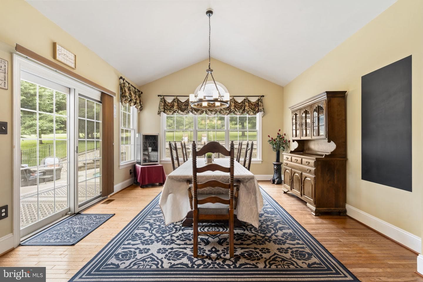2 Windsor Court photo 18
