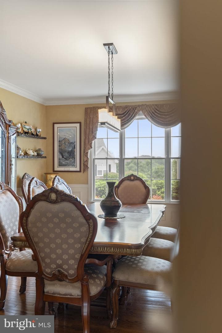 2 Windsor Court photo 28