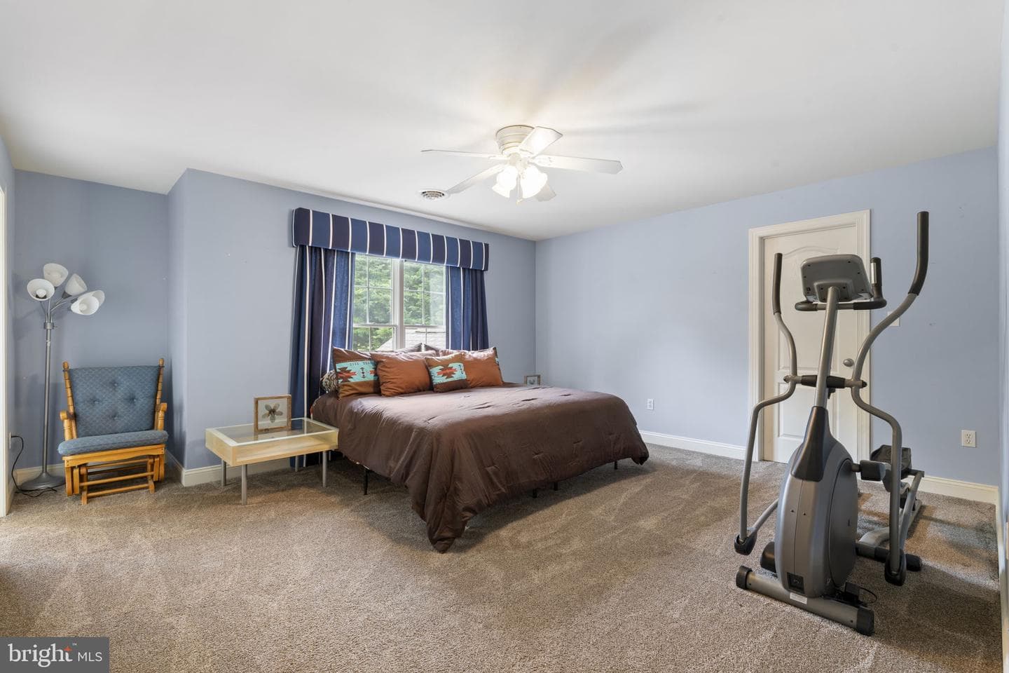 2 Windsor Court photo 33