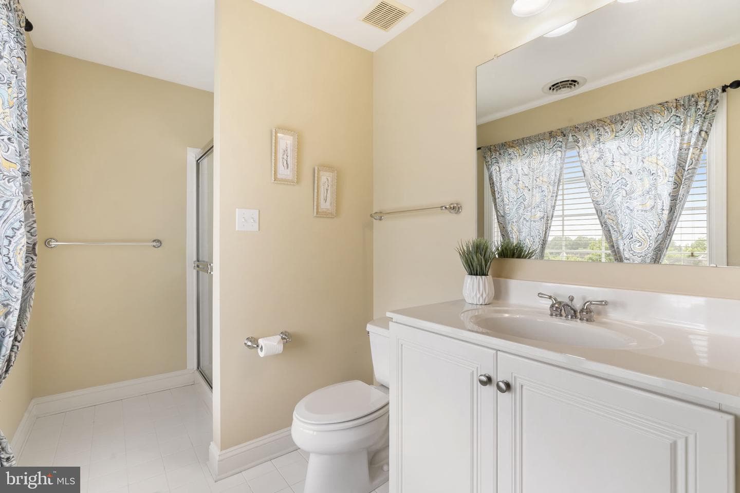 2 Windsor Court photo 35