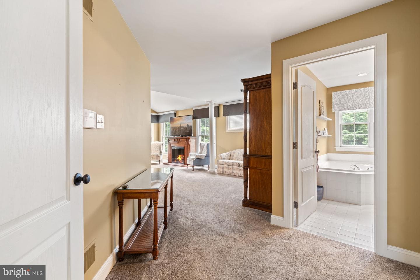 2 Windsor Court photo 41