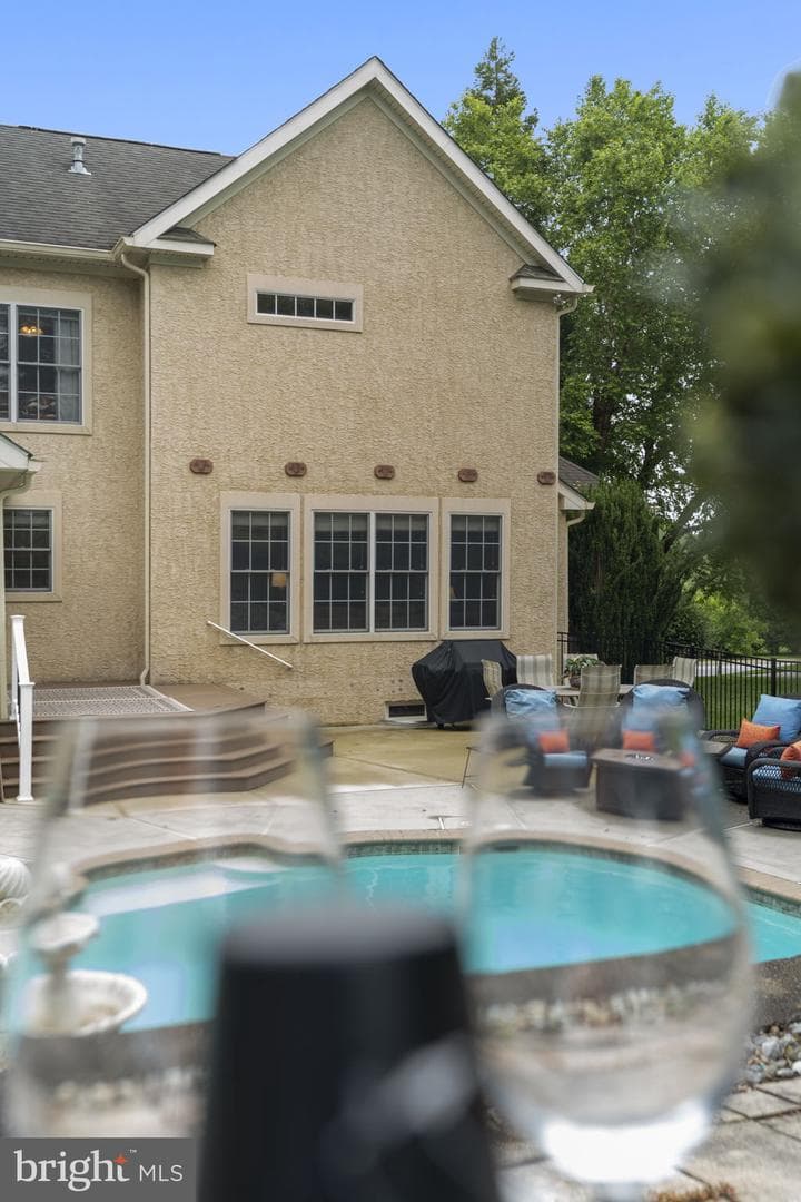 2 Windsor Court photo 54