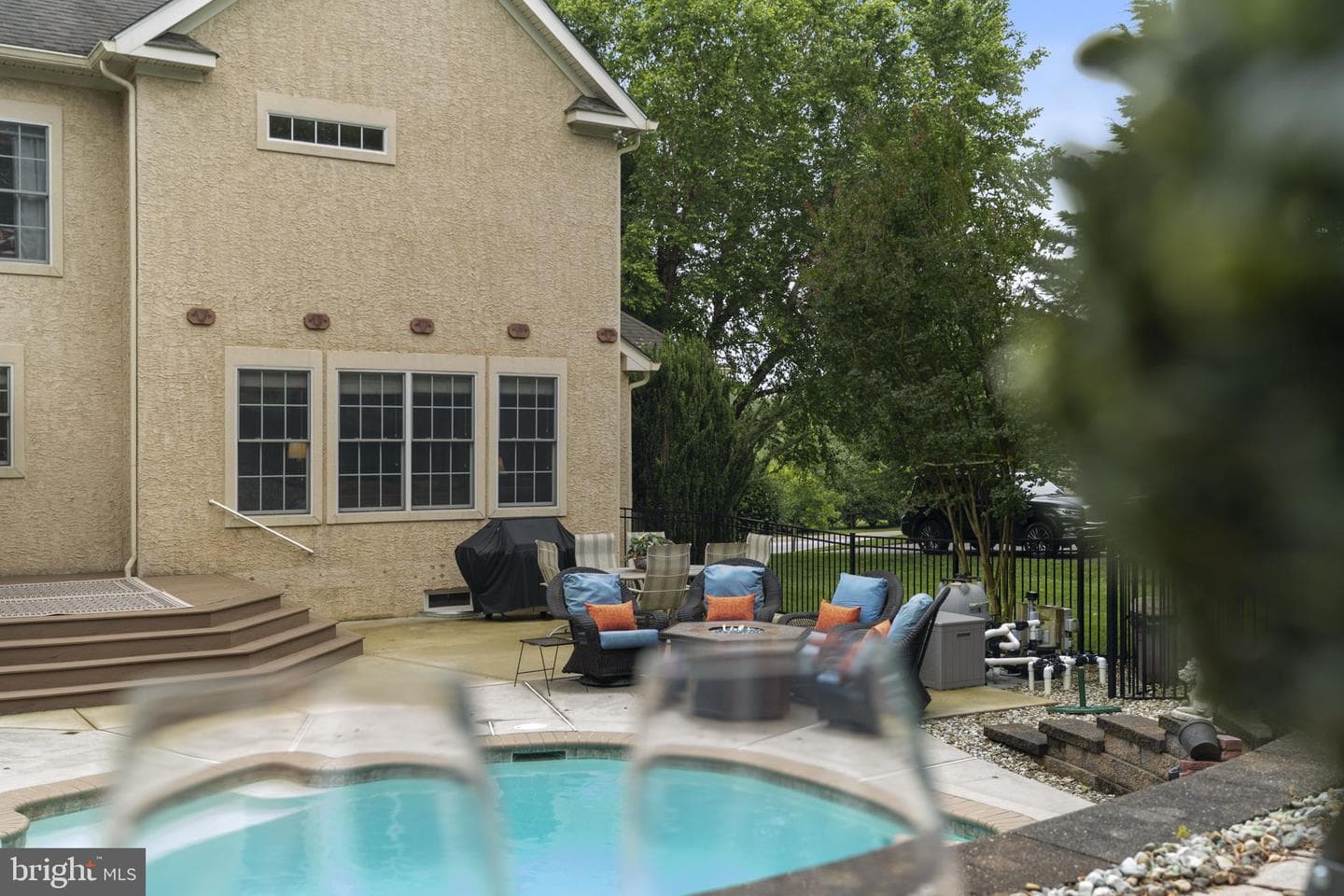 2 Windsor Court photo 55