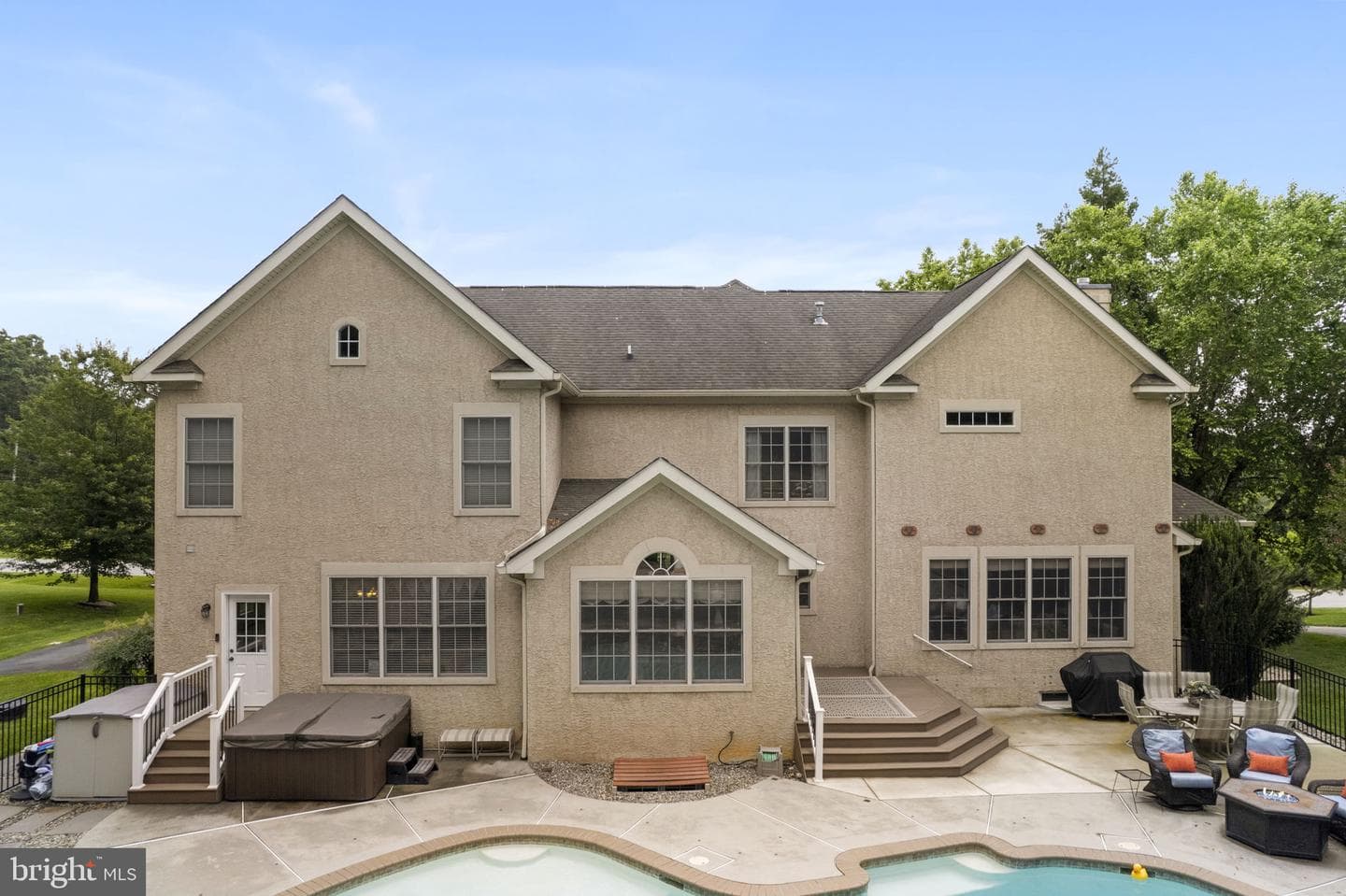 2 Windsor Court photo 56