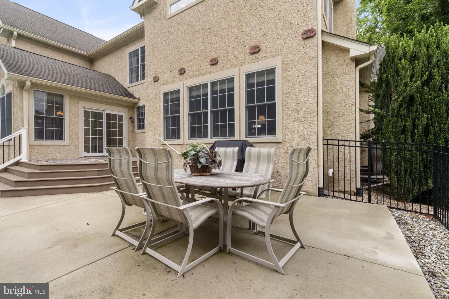 2 Windsor Court photo 57