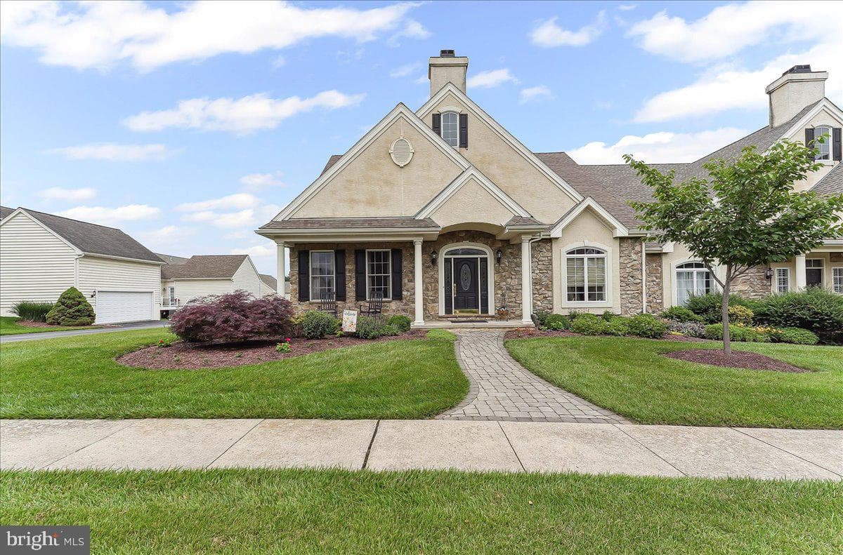 201 Brittany Drive photo 1
