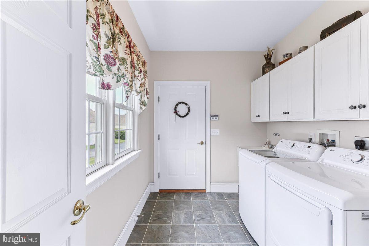 201 Brittany Drive photo 27