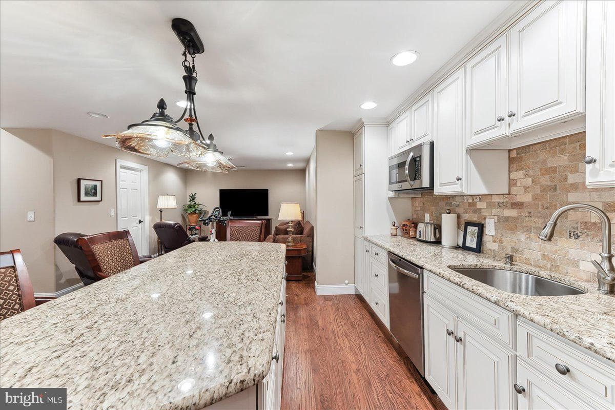 201 Brittany Drive photo 37