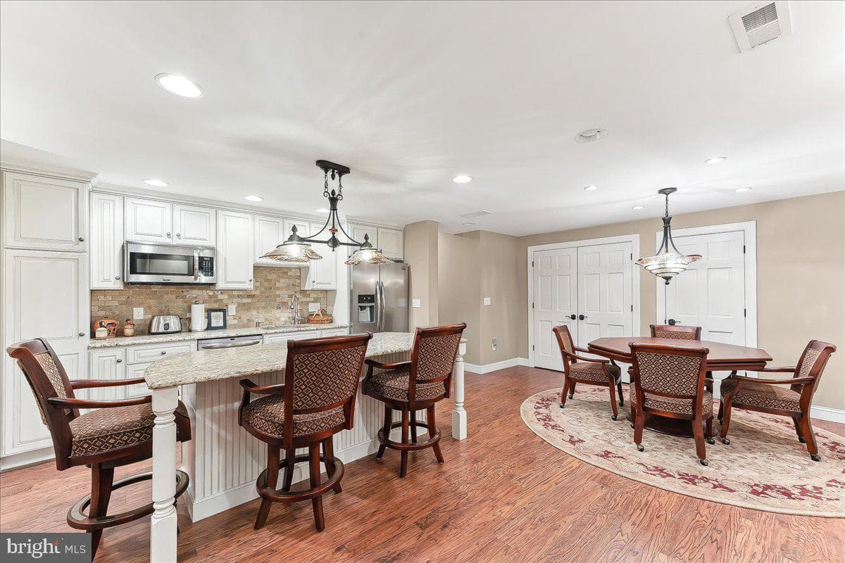 201 Brittany Drive photo 38