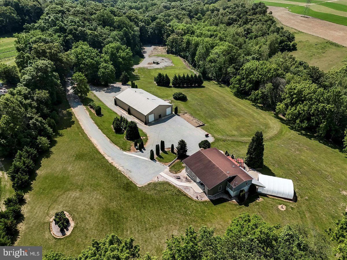 15 Wood Valley Lane photo 1