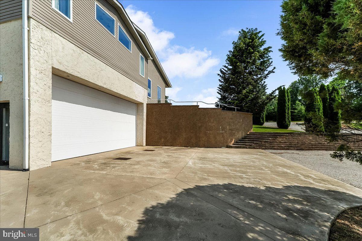 15 Wood Valley Lane photo 68