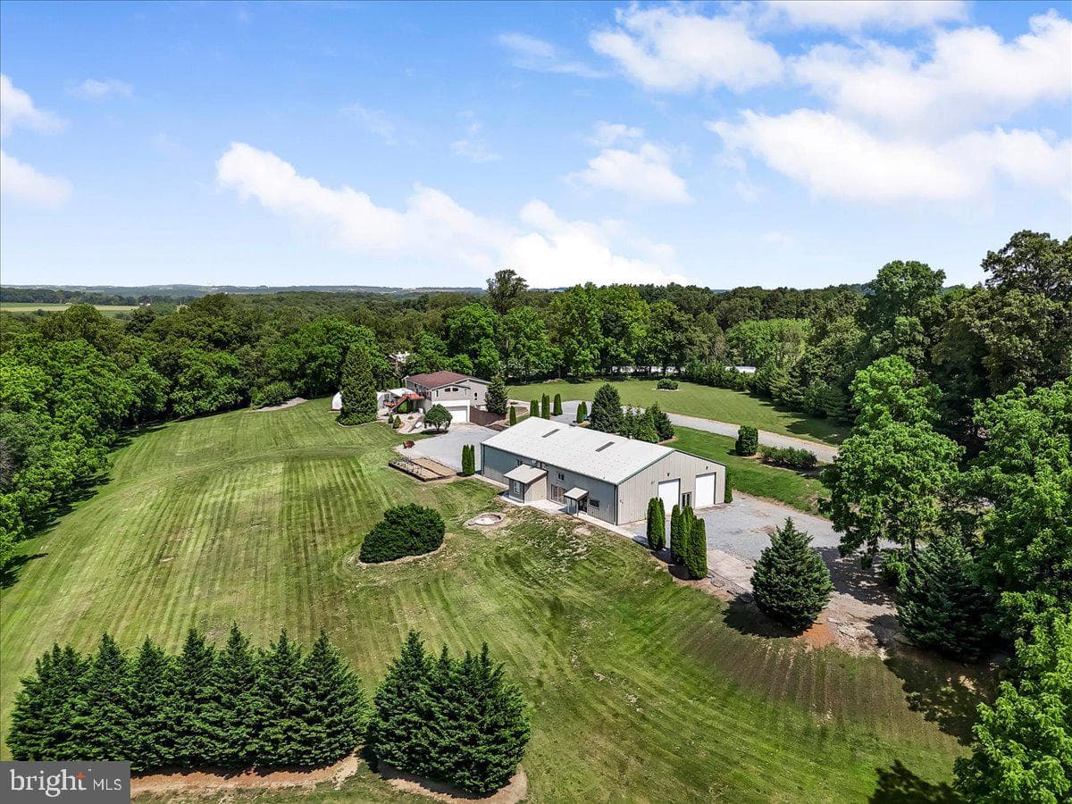 15 Wood Valley Lane photo 80