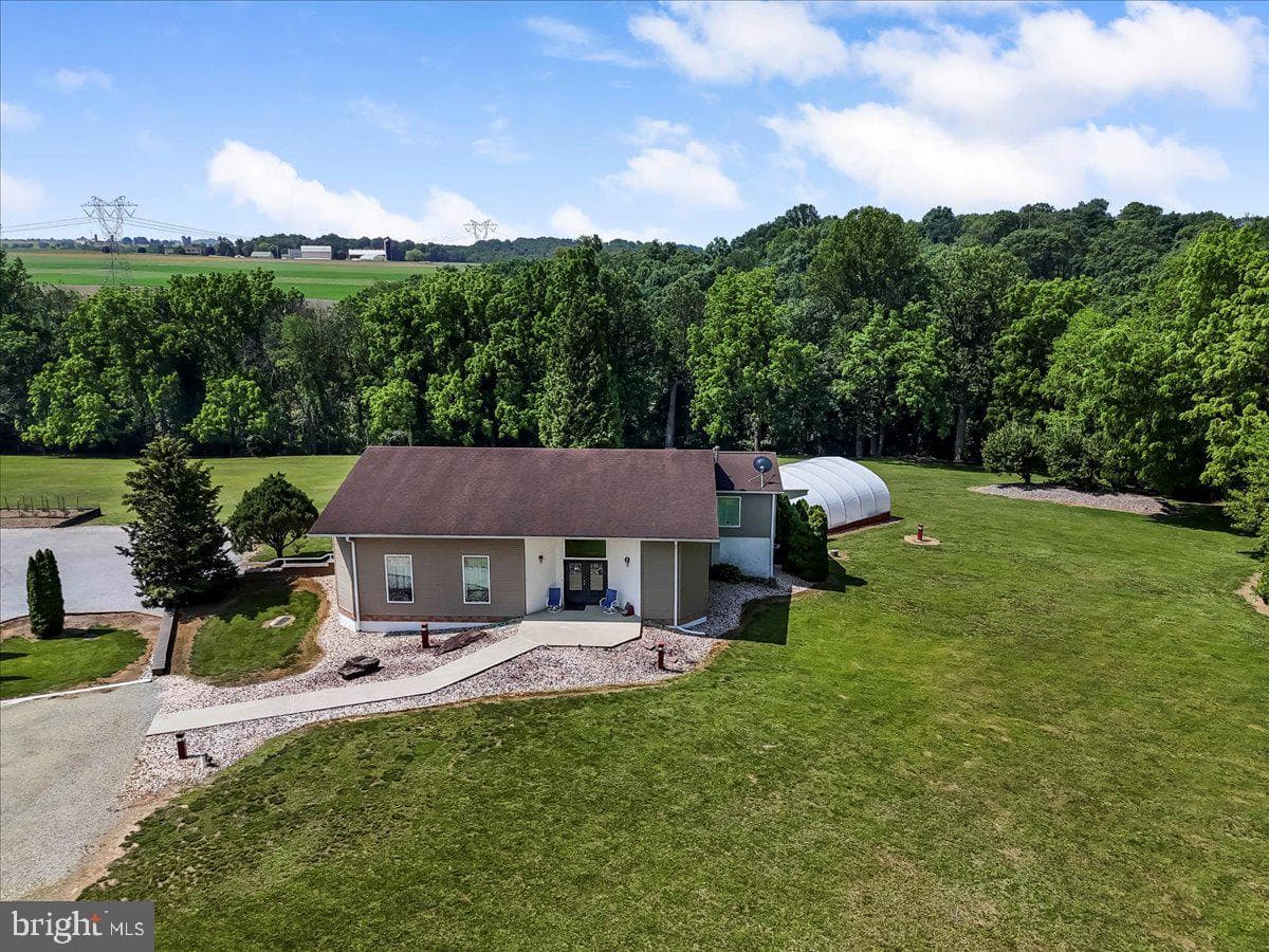 15 Wood Valley Lane photo 82