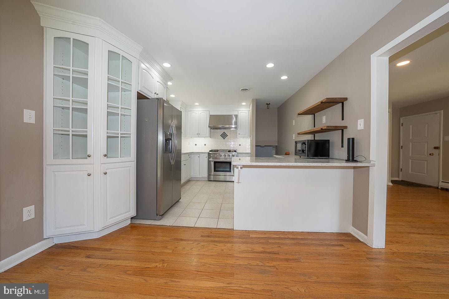 13 Bryan Avenue photo 14
