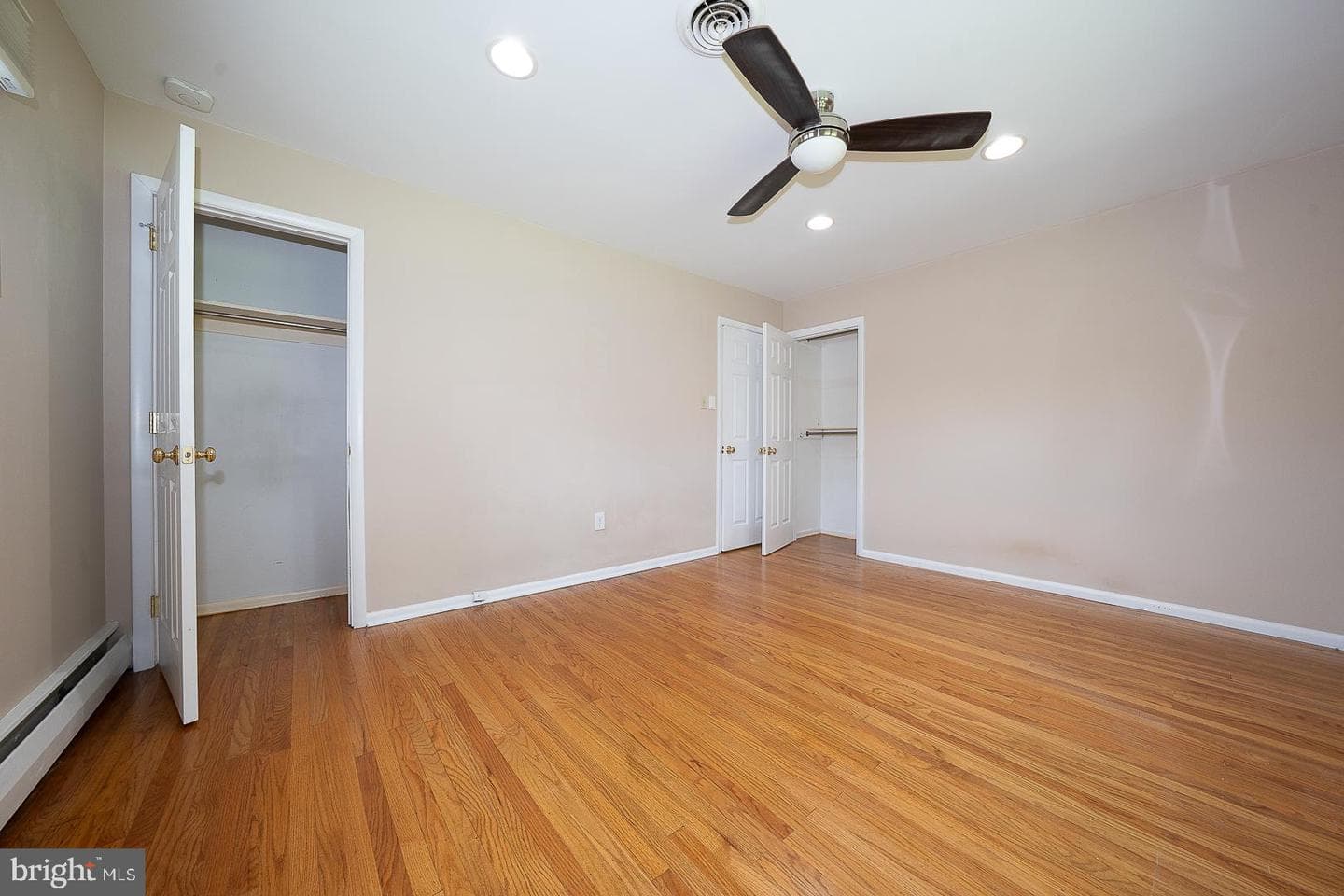 13 Bryan Avenue photo 22