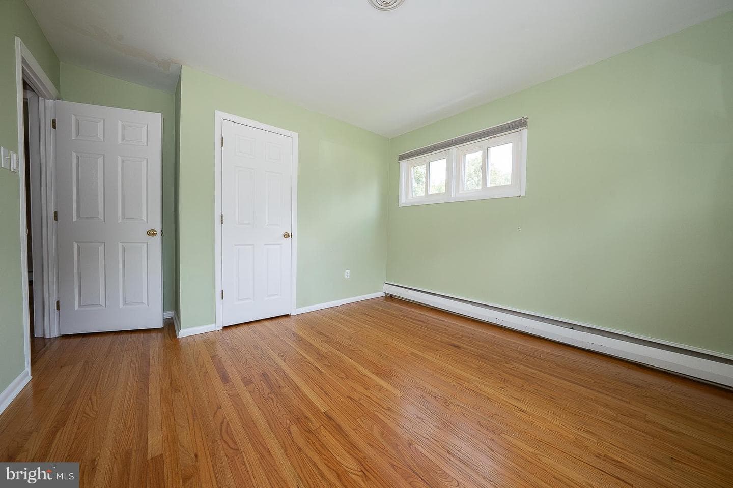 13 Bryan Avenue photo 26